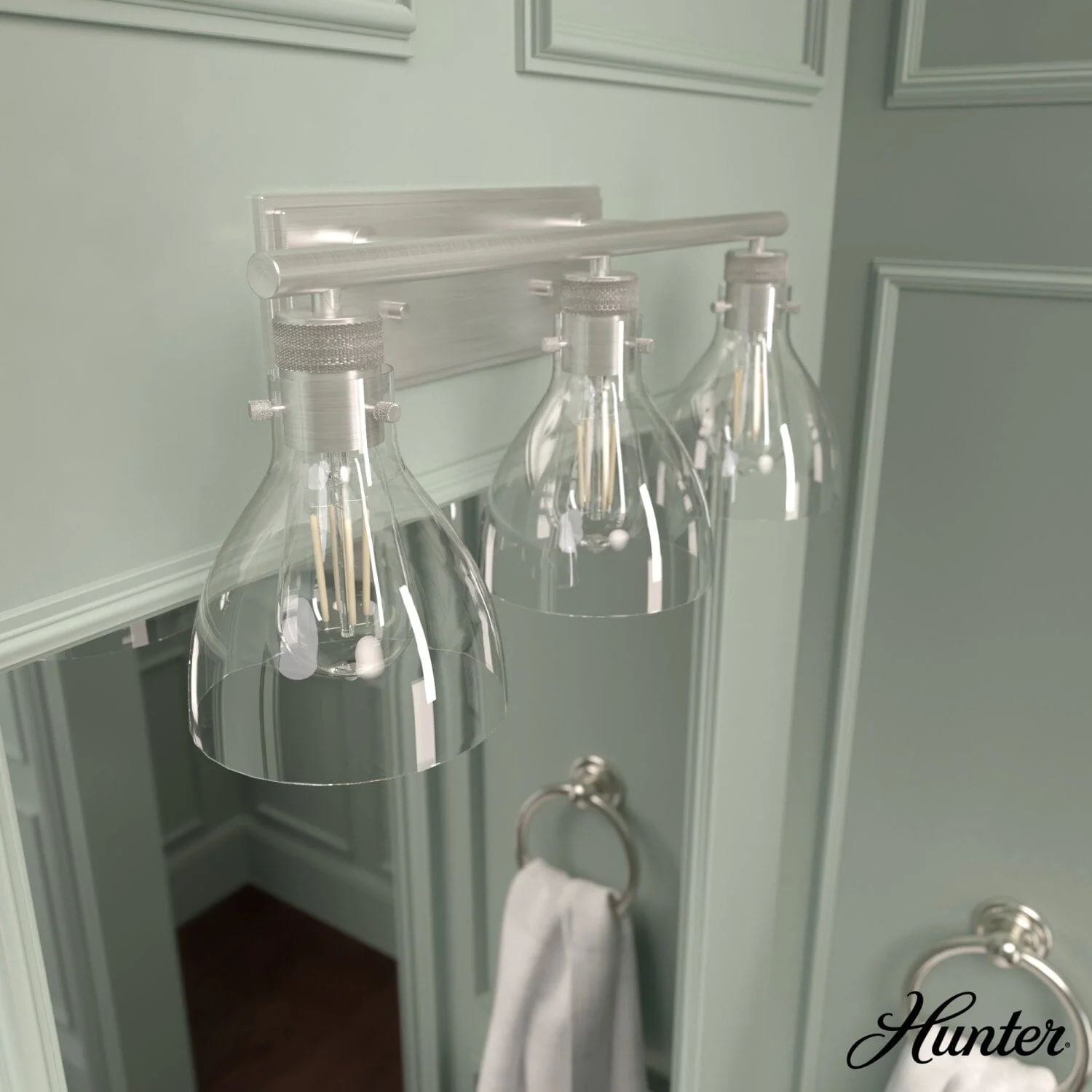 Van Nuys 3 Light Vanity
